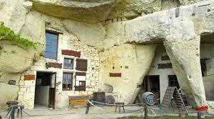 Habitat troglodytique